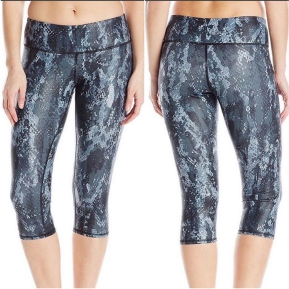 ALO Yoga Snake Print Python Crop Leggings Med
